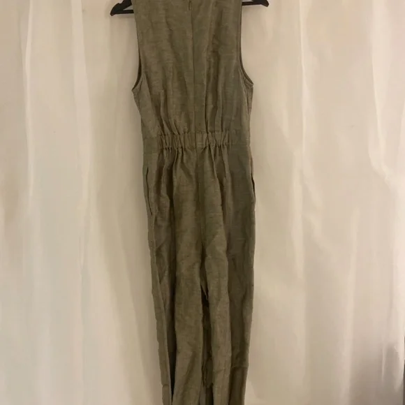 Madewell Linen Jumpsuit in Green - Picture 3 of 4
